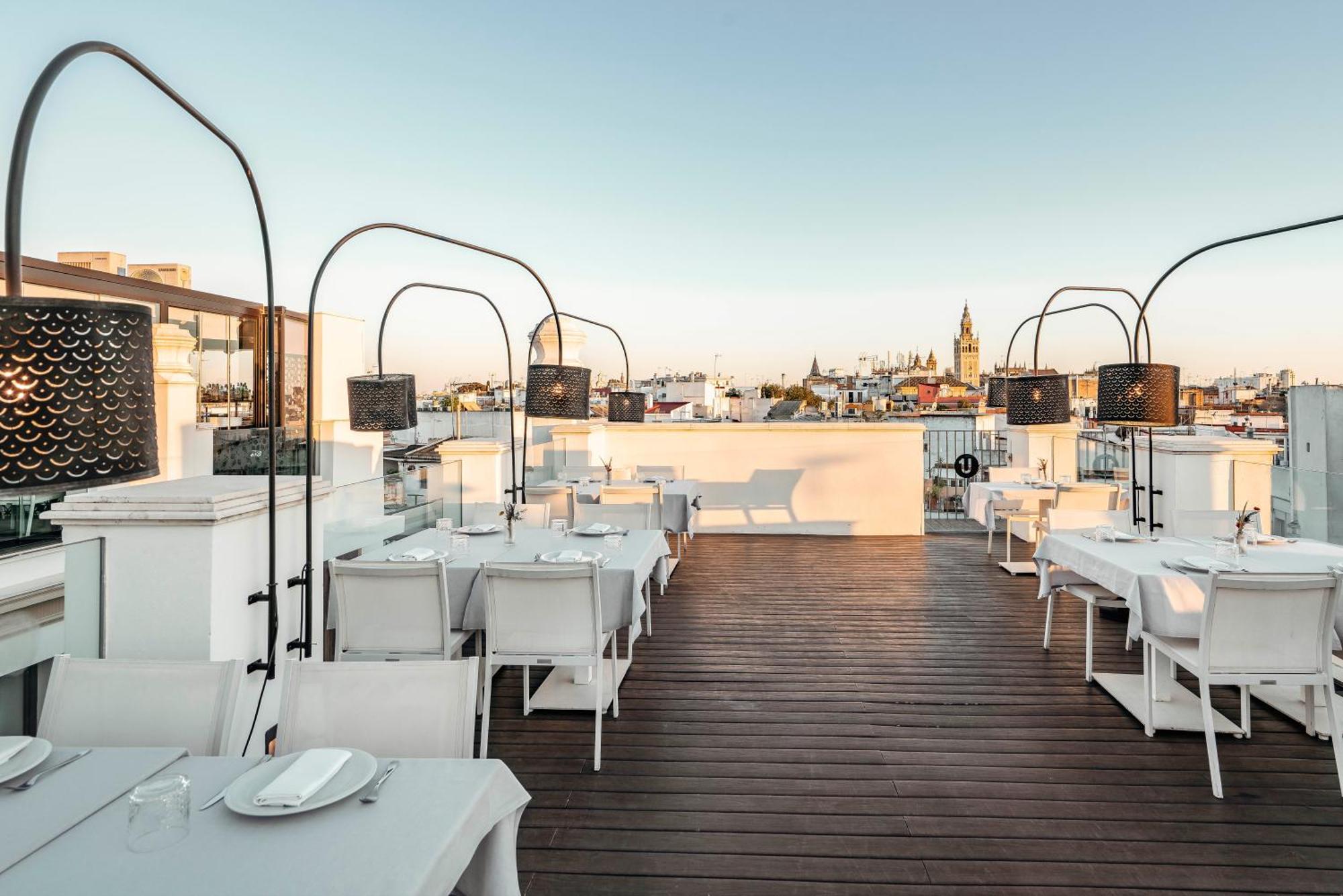 Vincci Seleccion Unuk 5 Gl Hotel Seville Exterior photo